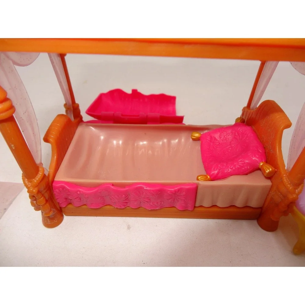 Disney Junior‎ Sofia The First Royal Bed Canopy Dollhouse Furniture Set